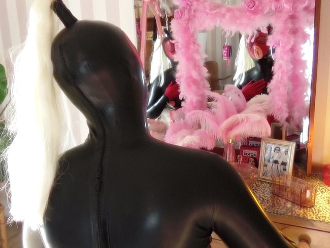 LadyVampira Porno Video: Doll Domination 1/2