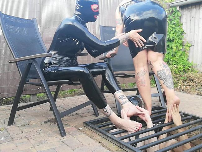 LadyVampira Porno Video: Dugout Foot Ignore 1
